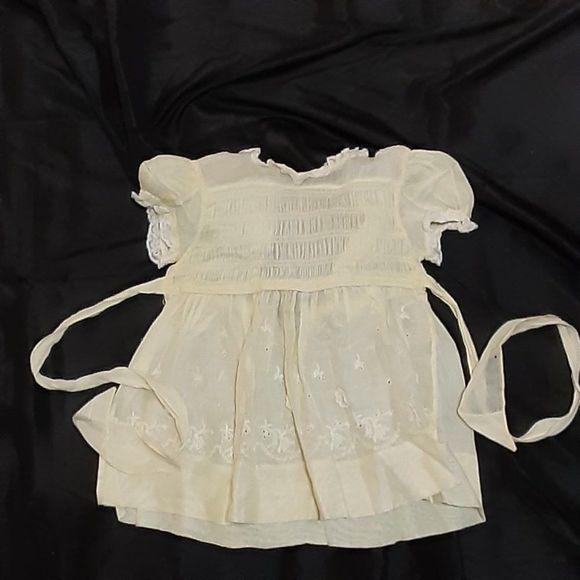 Vintage exquisite Nanette Originals pale yellow embroidered smocked dress sz 1 - Picture 5 of 6